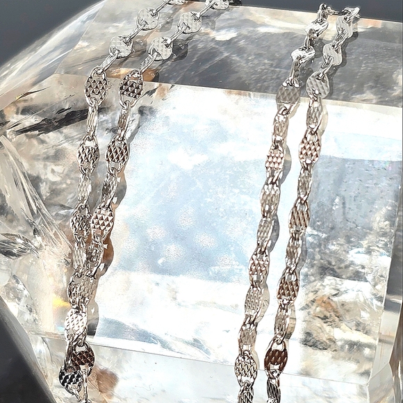 Italian 925 Sterling Silver 2.5mm Chain Necklace 18"(long) - Picture 4 of 8